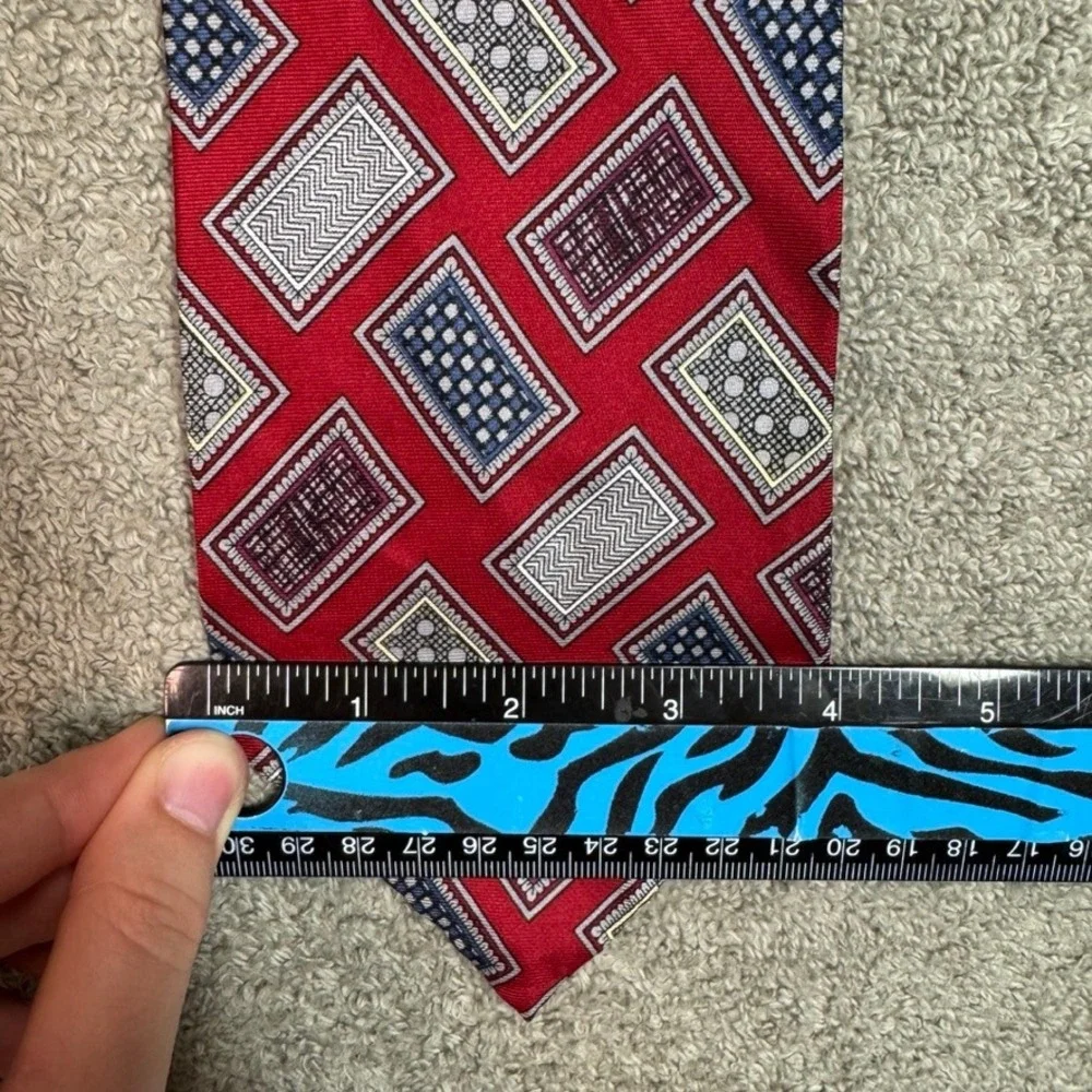 Gino Rinaldi Mens Silk Tie Red Geometric Rectangular Pattern Made in USA 4 Inch
